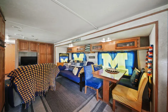 $165,000 | 7433 Milan-Oakville Road, Milan, MI 48160