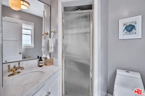 $2,599,000 | 5013 Bellaire Avenue, Valley Village, CA 91607