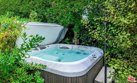 $2,599,000 | 5013 Bellaire Avenue, Valley Village, CA 91607