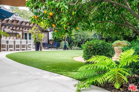 $2,599,000 | 5013 Bellaire Avenue, Valley Village, CA 91607