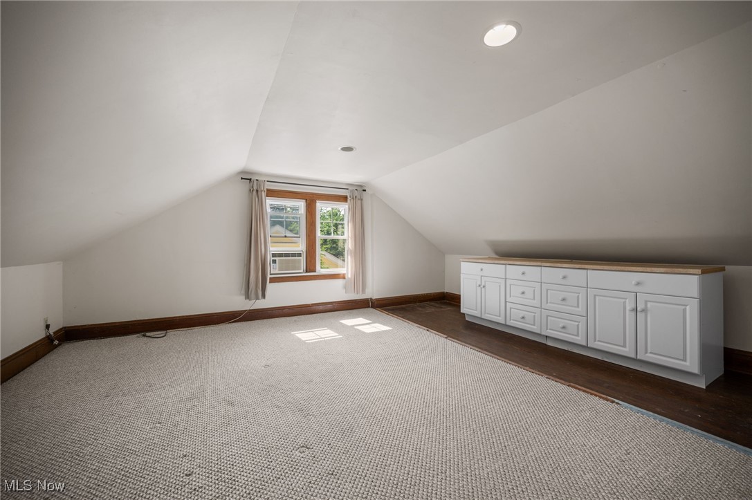 2986 Yorkshire Road Cleveland, OH 44118 - Photo 33 of 40 Gallery Image 33