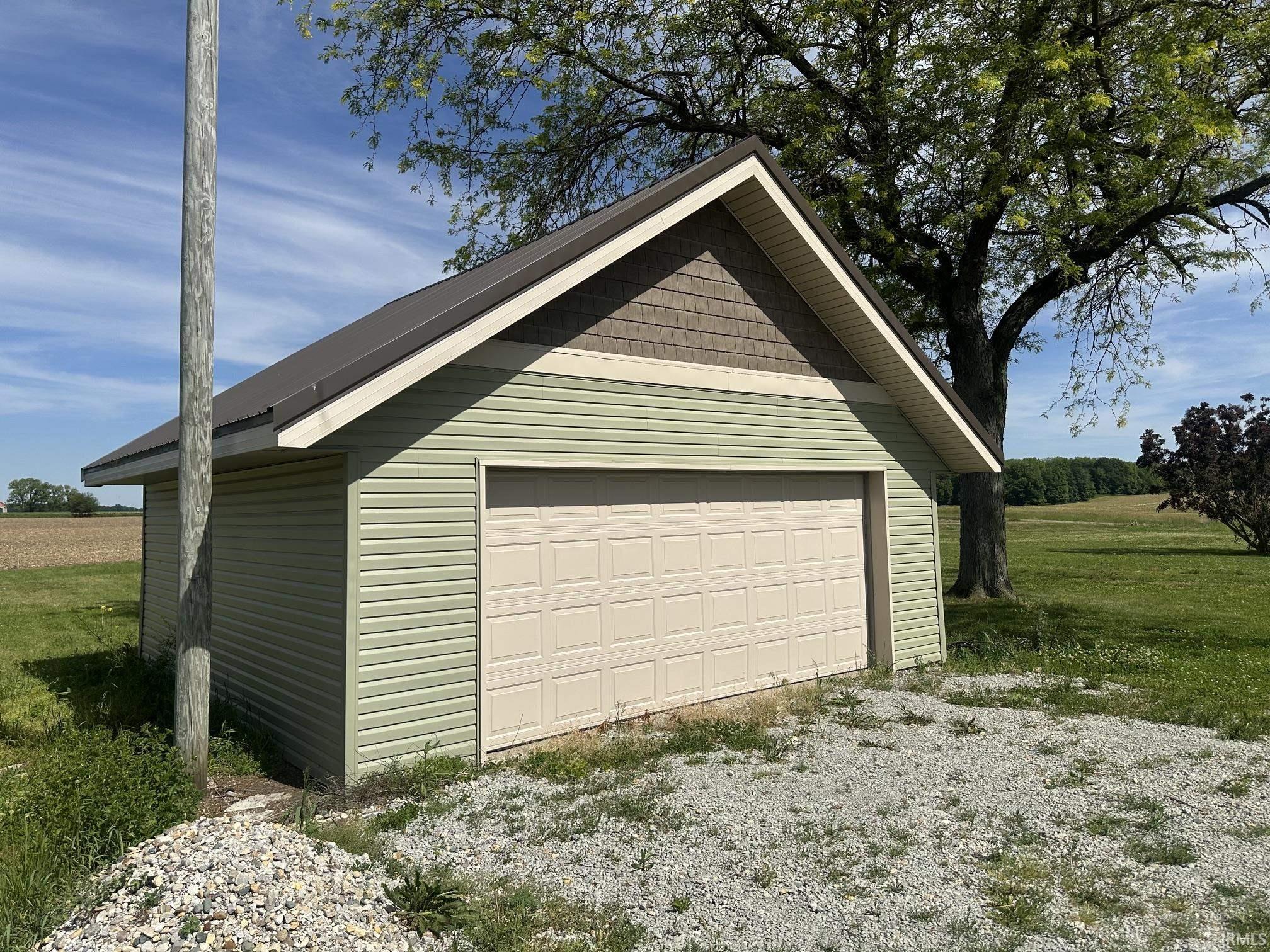 6514 East Fort Wayne Avenue Rochester, IN 46975 - Photo 2 of 19