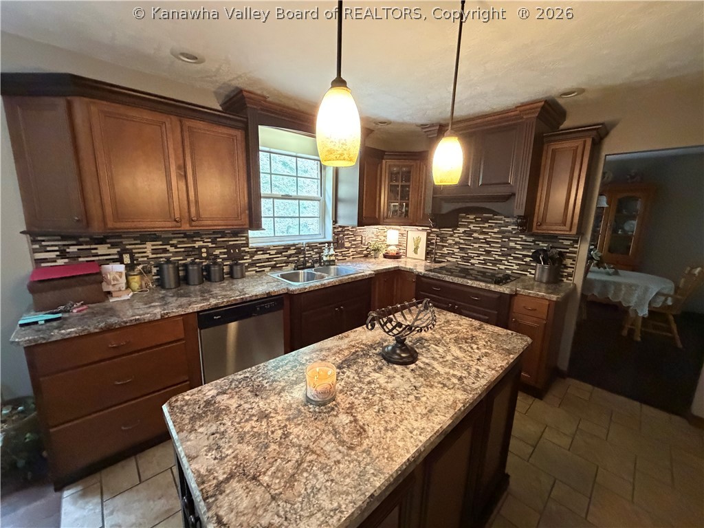 556 Hidden Valley Road Chapmanville, WV 25508 - Photo 5 of 29 Gallery Image 5