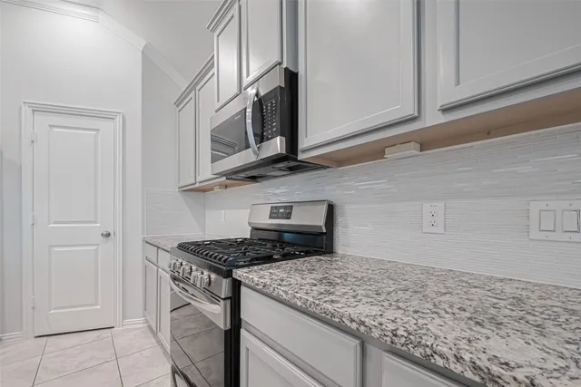 $2,500 | 918 Vidalia Onion Drive, Richmond, TX 77406