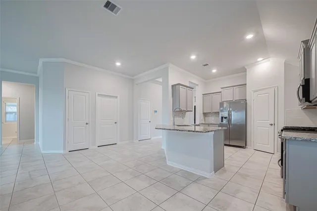 $2,500 | 918 Vidalia Onion Drive, Richmond, TX 77406