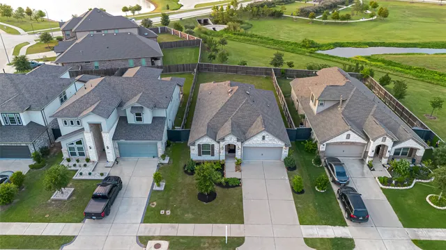 $2,500 | 918 Vidalia Onion Drive, Richmond, TX 77406