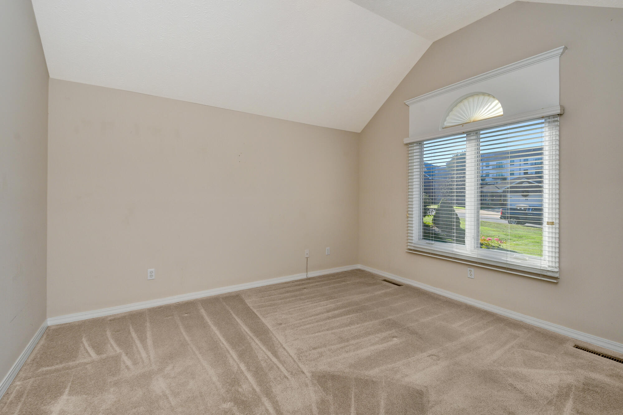 1645 West Swallow Street Springfield, MO 65810 - Photo 26 of 36 25
