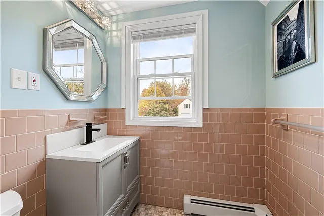 $850,000 | 64 Juniper Trail, Narragansett, RI 02882