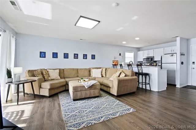$254,900 | 2500 Bay Point Lane, Unit 724, Osage Beach, MO 65065