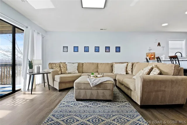 $254,900 | 2500 Bay Point Lane, Unit 724, Osage Beach, MO 65065