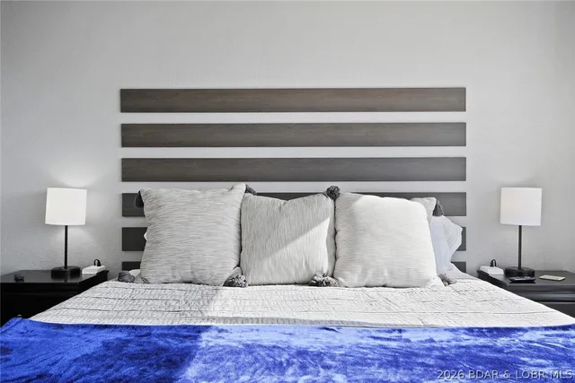 $254,900 | 2500 Bay Point Lane, Unit 724, Osage Beach, MO 65065