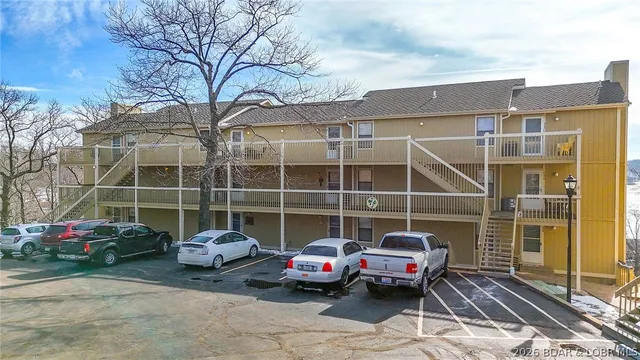 $254,900 | 2500 Bay Point Lane, Unit 724, Osage Beach, MO 65065