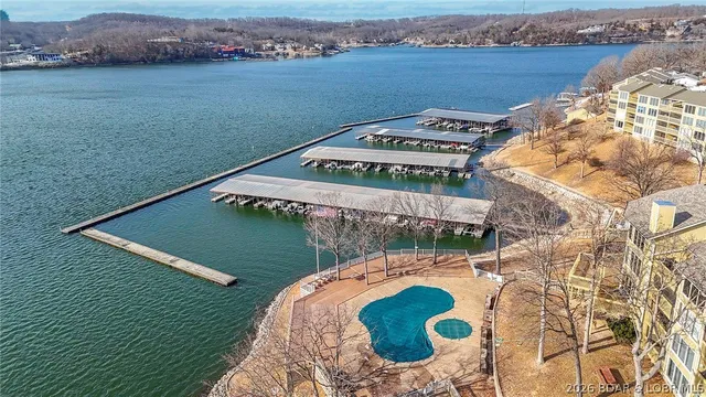 $254,900 | 2500 Bay Point Lane, Unit 724, Osage Beach, MO 65065