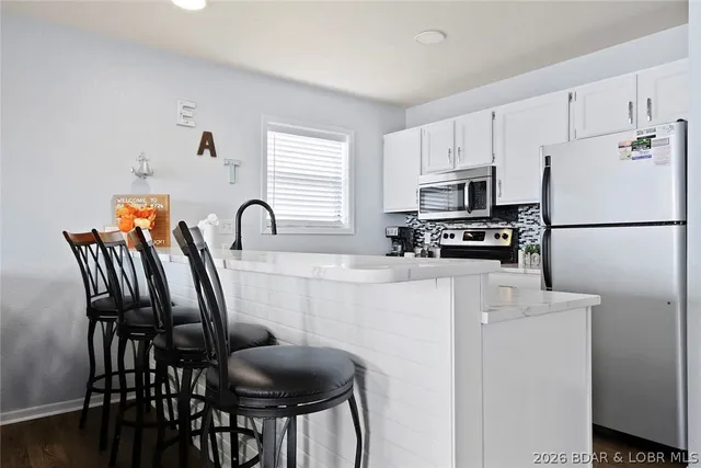 $254,900 | 2500 Bay Point Lane, Unit 724, Osage Beach, MO 65065