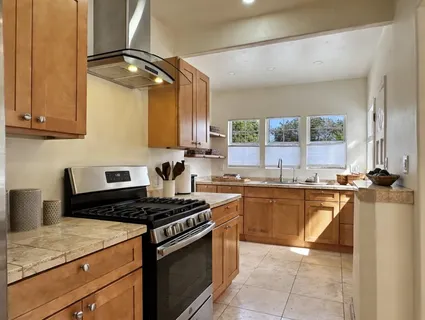 $1,399,900 | 910 West Anapamu Street, Santa Barbara, CA 93101