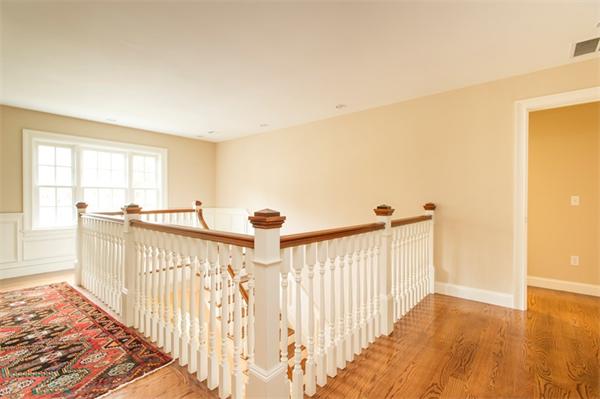 8 Lathrop Road Wellesley, MA 02482 - Photo 12 of 27