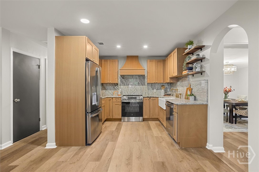 2221 Walz Drive Savannah, GA 31404 - Photo 13 of 44 Kitchen