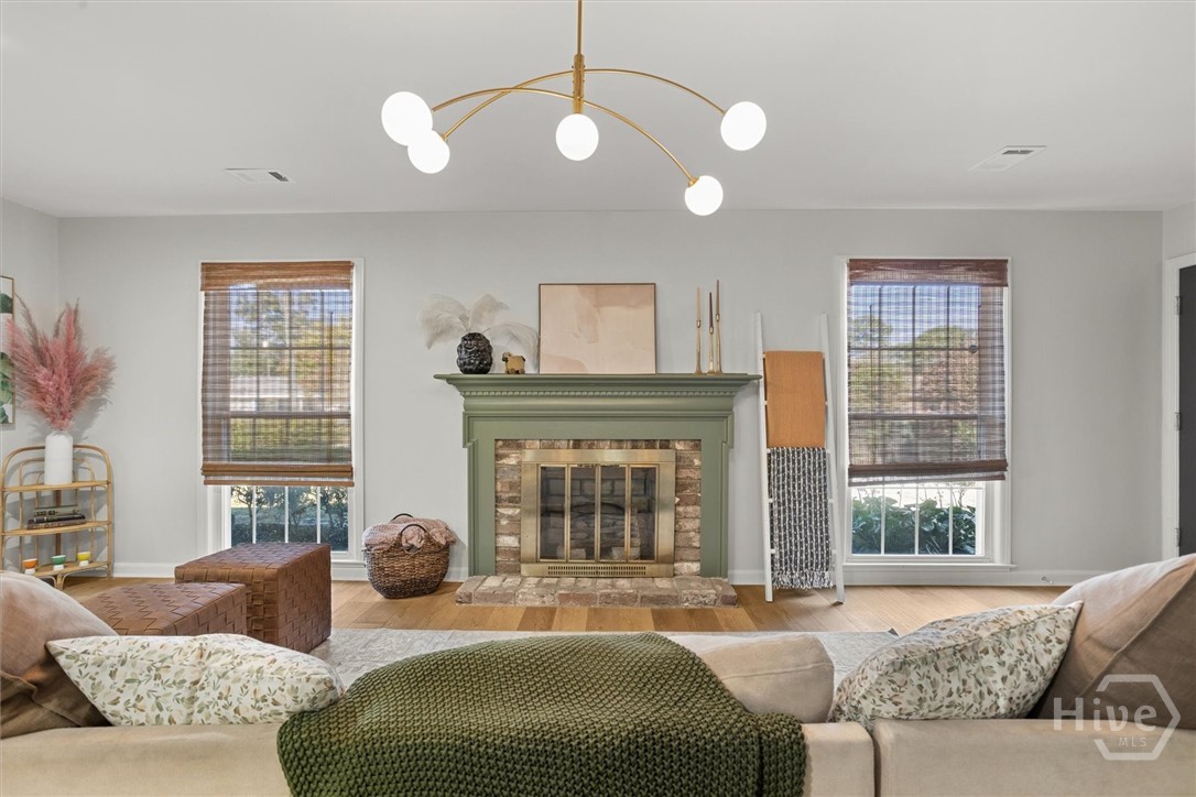 2221 Walz Drive Savannah, GA 31404 - Photo 6 of 44 Living Area