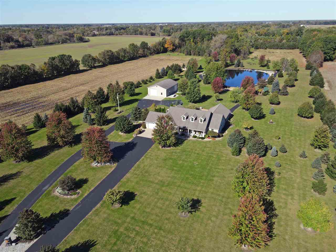 9386 West Gary Road Chesaning, MI 48616 - Photo 4 of 58 50061046-3.JPG