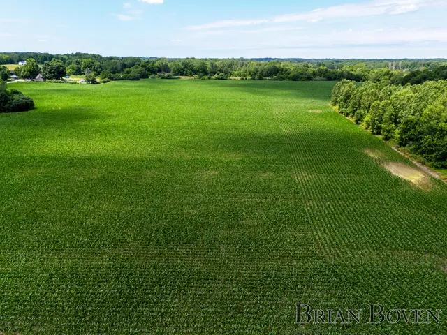 $6,000,000 | 4093 68th Street Southwest, Byron Center, MI 49315
