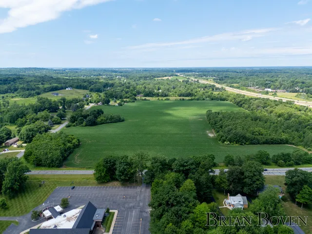 $6,000,000 | 4093 68th Street Southwest, Byron Center, MI 49315