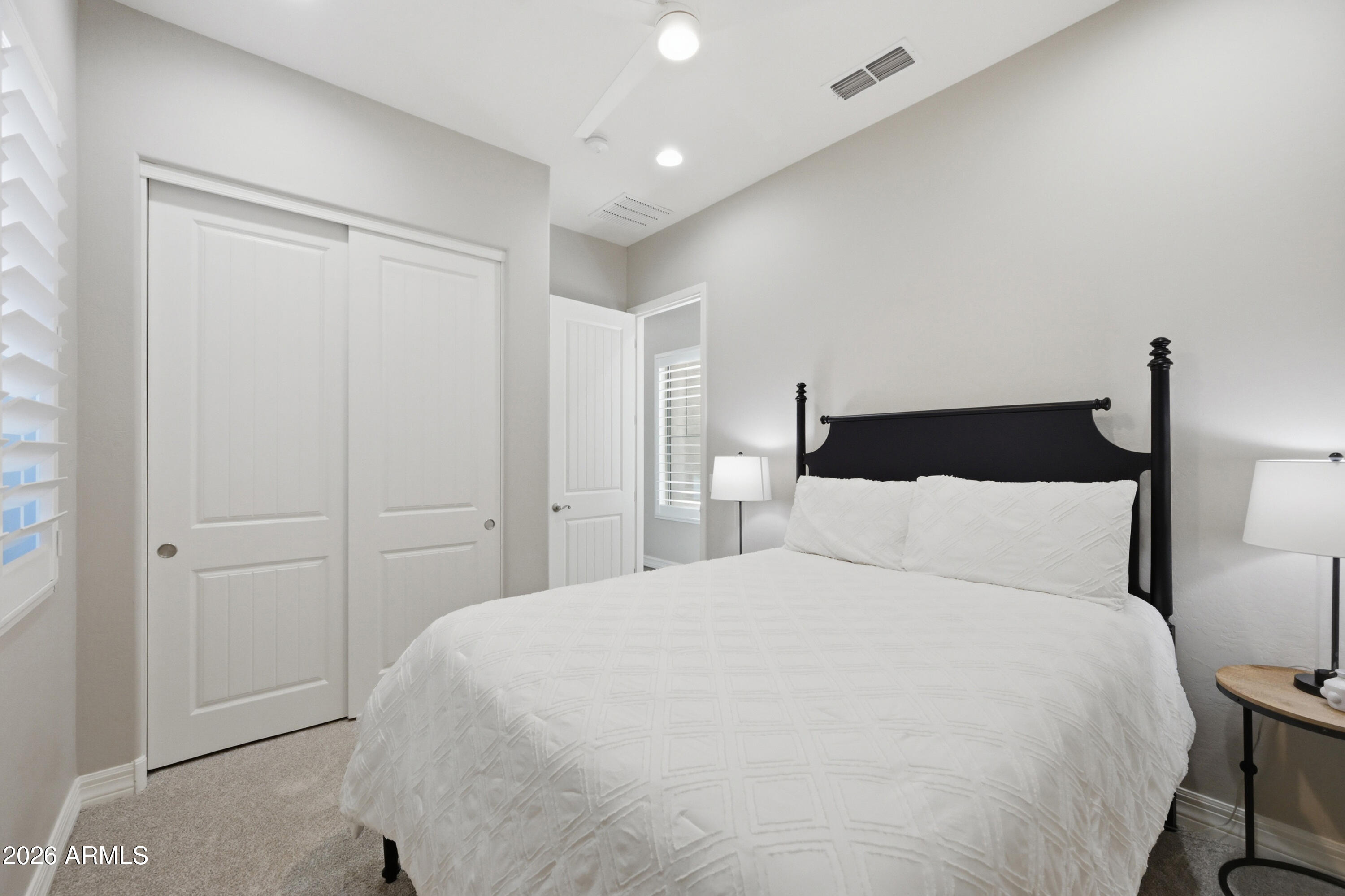 862 East Hampton Lane Gilbert, AZ 85295 - Photo 13 of 35 2nd Bathroom