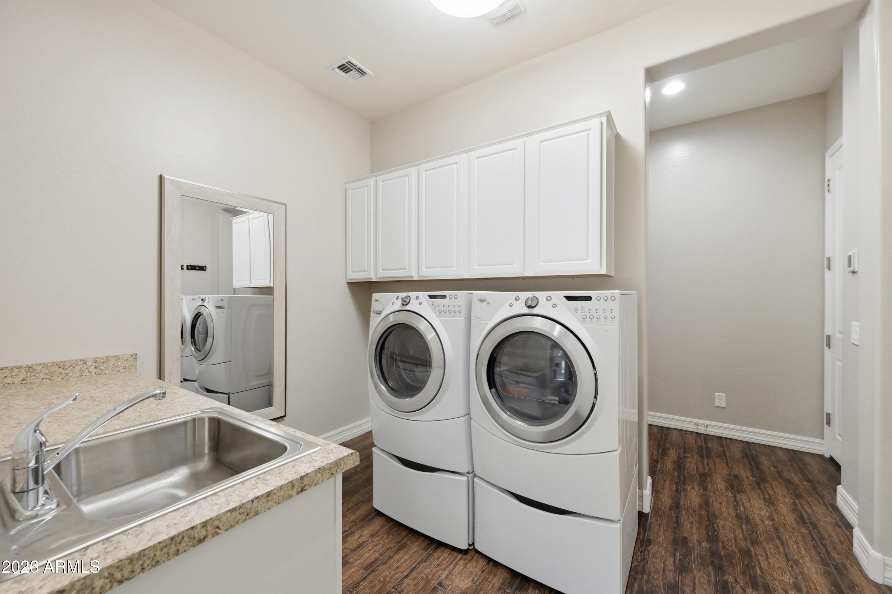 862 East Hampton Lane Gilbert, AZ 85295 - Photo 20 of 35 Large Laundry Room