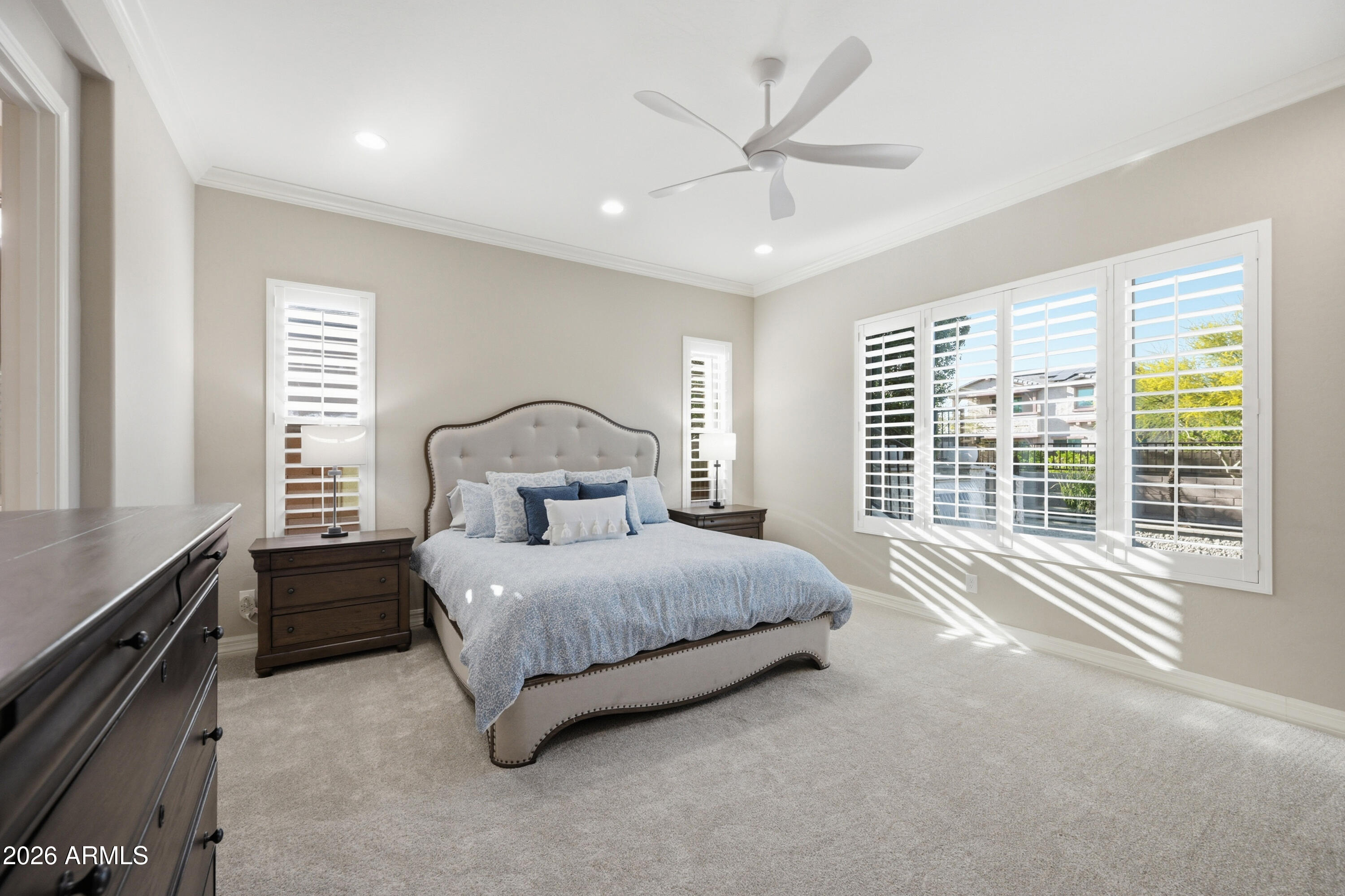 862 East Hampton Lane Gilbert, AZ 85295 - Photo 21 of 35 Primary Bedroom
