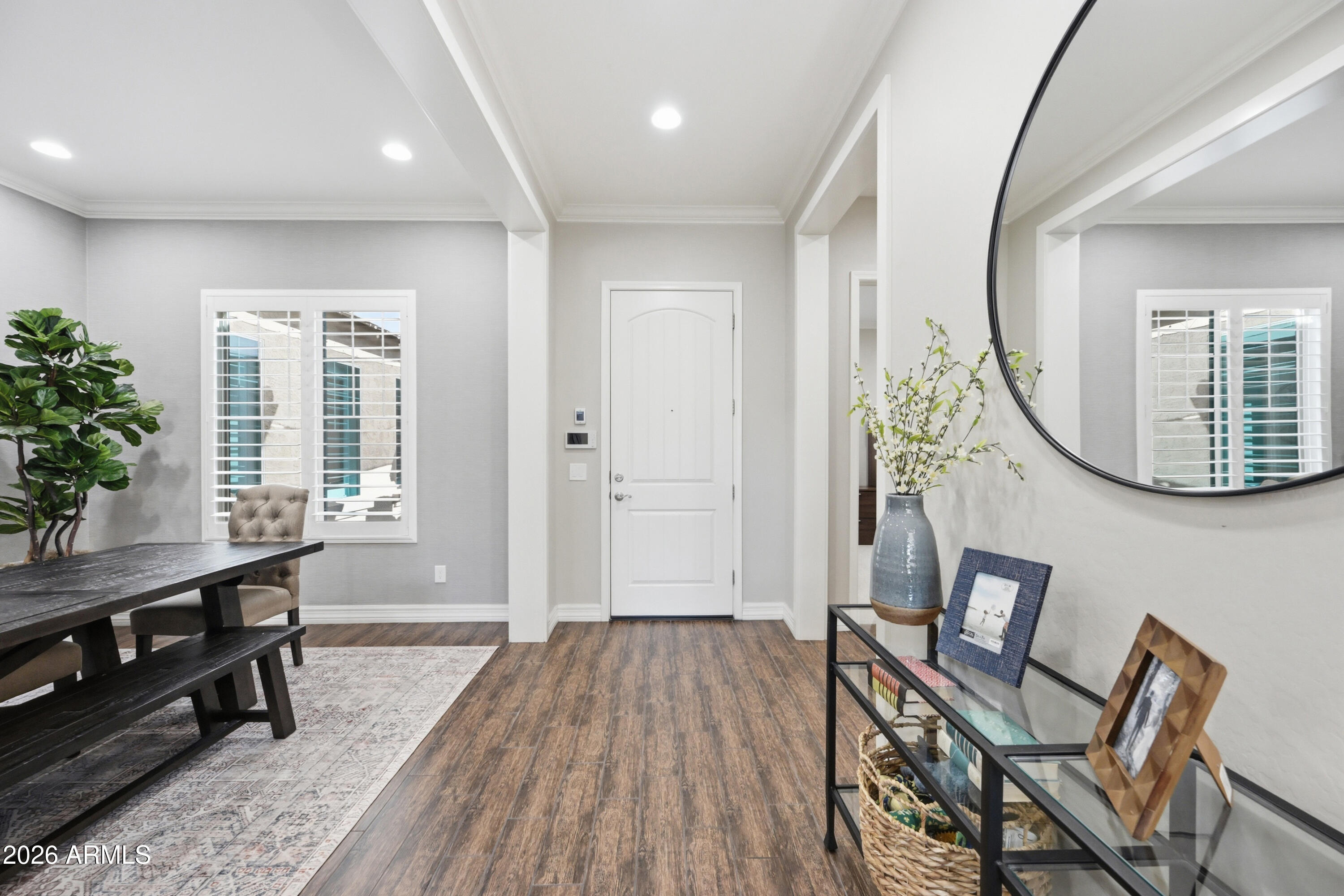 862 East Hampton Lane Gilbert, AZ 85295 - Photo 3 of 35 Entryway