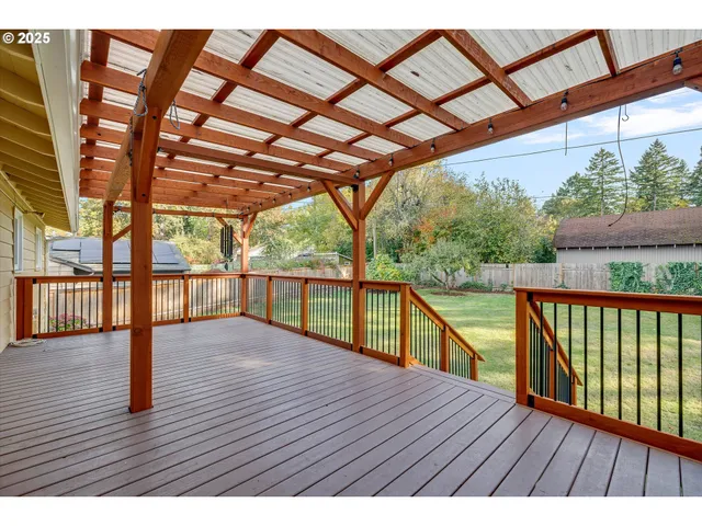 $585,000 | 1360 Northwest 130th Avenue, Portland, OR 97229