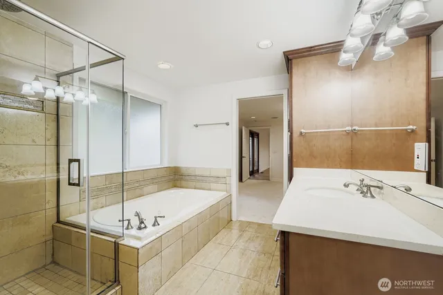 $1,574,000 | 1733 172nd Place Northeast, Bellevue, WA 98008