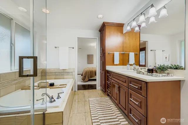 $1,574,000 | 1733 172nd Place Northeast, Bellevue, WA 98008