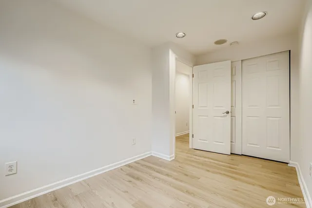 $1,574,000 | 1733 172nd Place Northeast, Bellevue, WA 98008