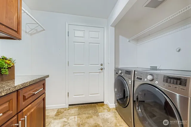 $1,574,000 | 1733 172nd Place Northeast, Bellevue, WA 98008