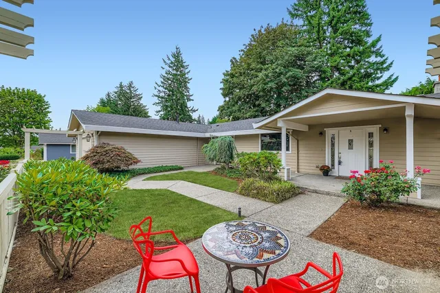 $1,574,000 | 1733 172nd Place Northeast, Bellevue, WA 98008