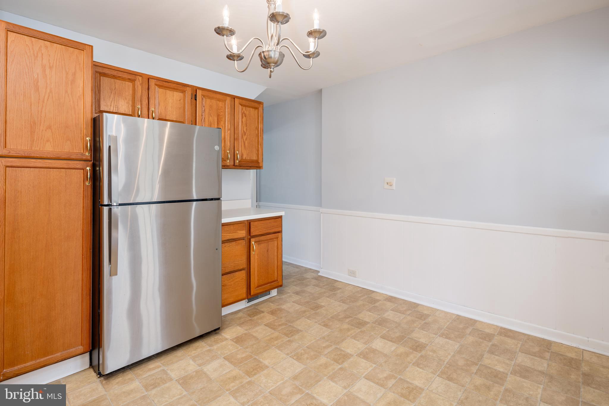 8546 Oakleigh Road Baltimore, MD 21234 - Photo 11 of 38