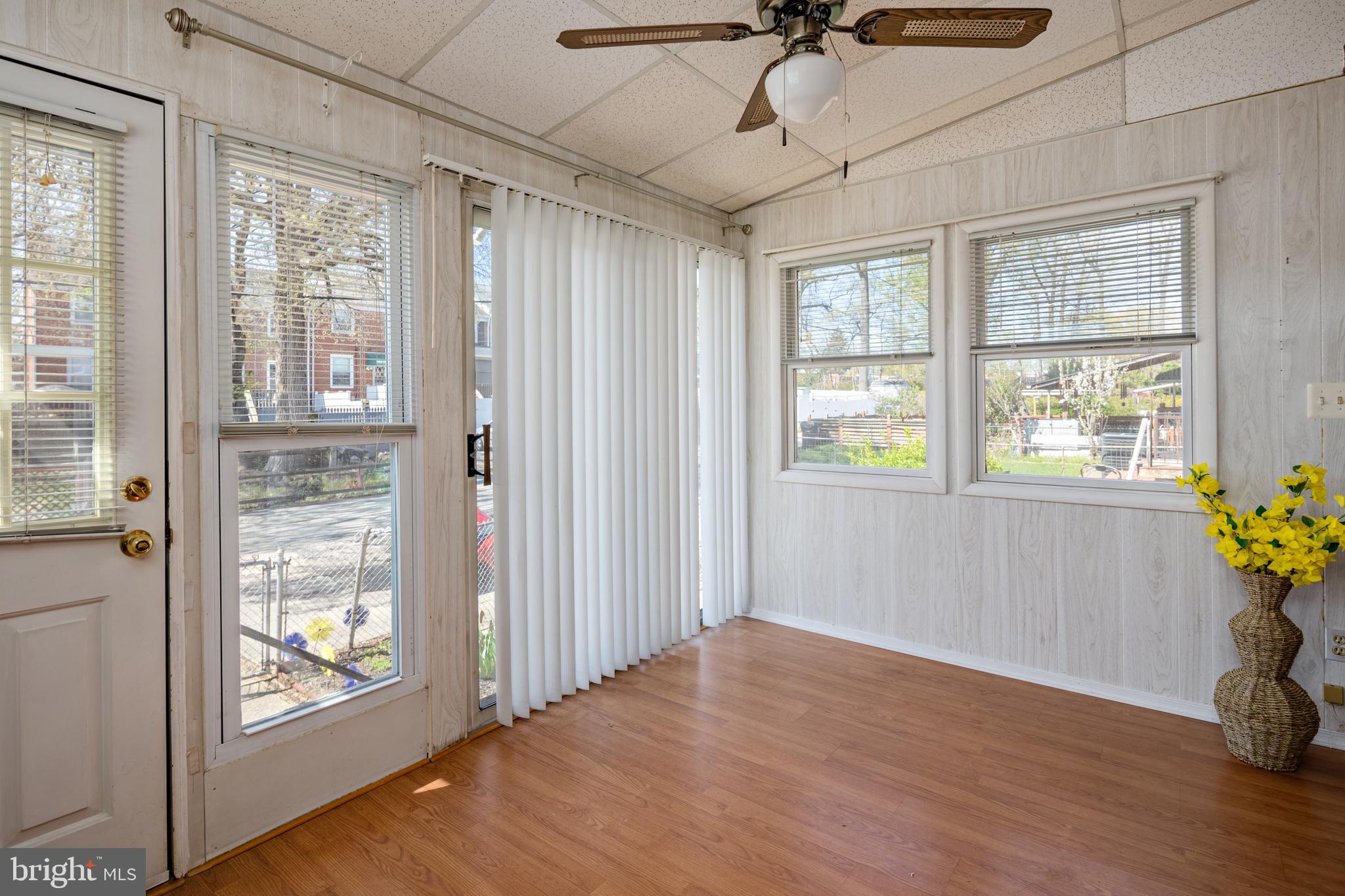8546 Oakleigh Road Baltimore, MD 21234 - Photo 13 of 38 Bonus sunroom, full of light!