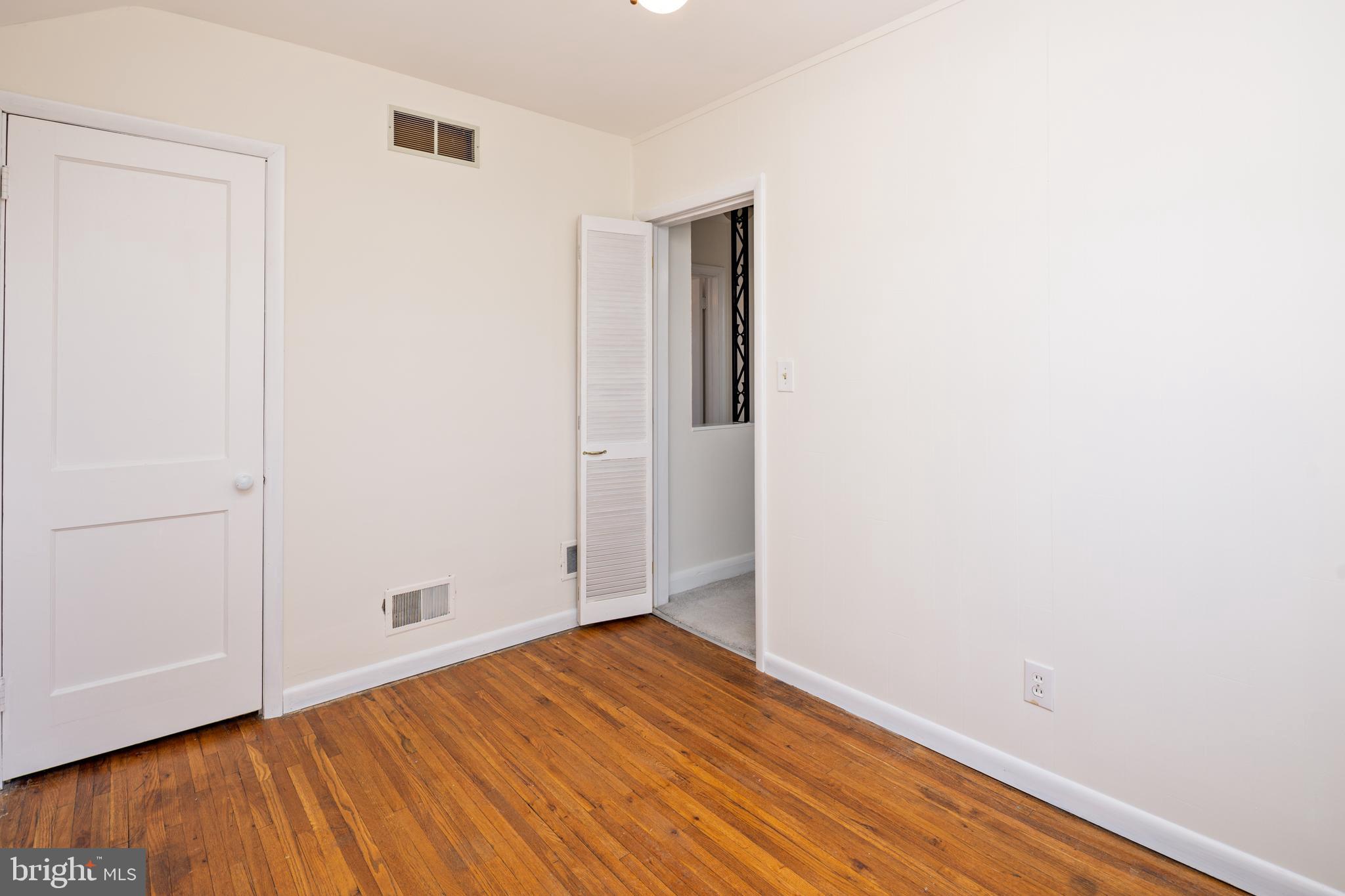 8546 Oakleigh Road Baltimore, MD 21234 - Photo 23 of 38 bed 2