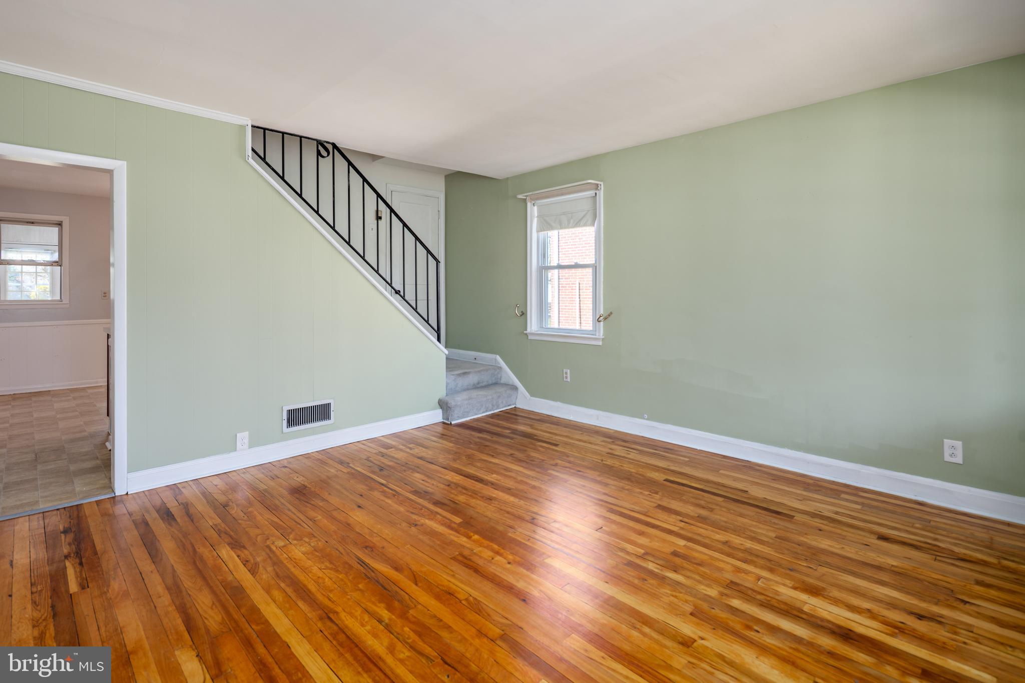 8546 Oakleigh Road Baltimore, MD 21234 - Photo 5 of 38 Real hardwoods