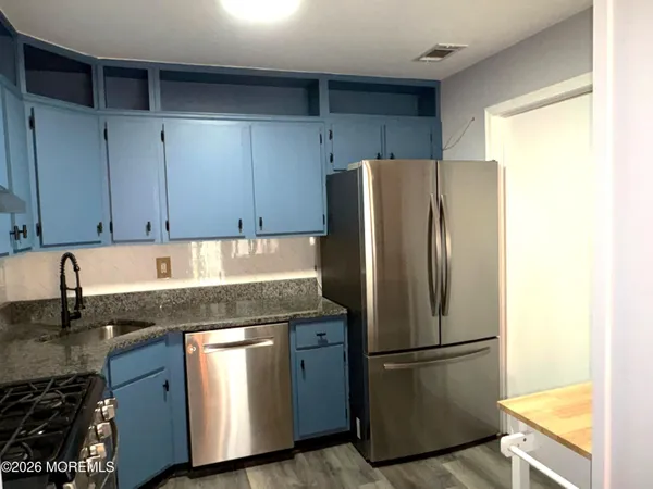 $2,700 | 5-6 Atlanta Court, Unit 6, Freehold, NJ 07728