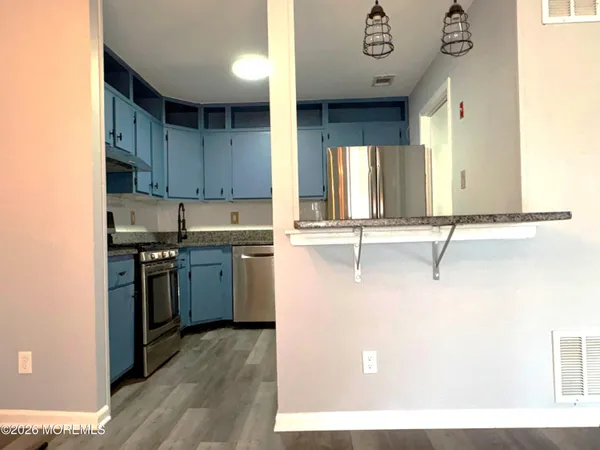 $2,700 | 5-6 Atlanta Court, Unit 6, Freehold, NJ 07728