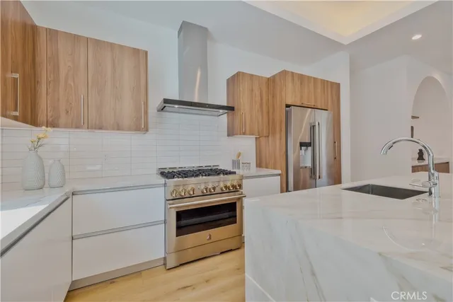 $2,295,000 | 2212 Gates Avenue, Unit A, Redondo Beach, CA 90278