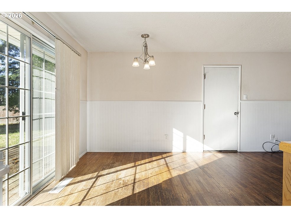 3301 Southeast 175th Place Portland, OR 97236 - Photo 13 of 34