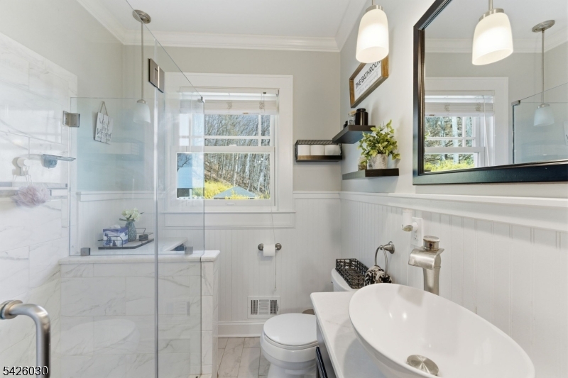79 Ann Street Dover, NJ 07801 - Photo 27 of 50