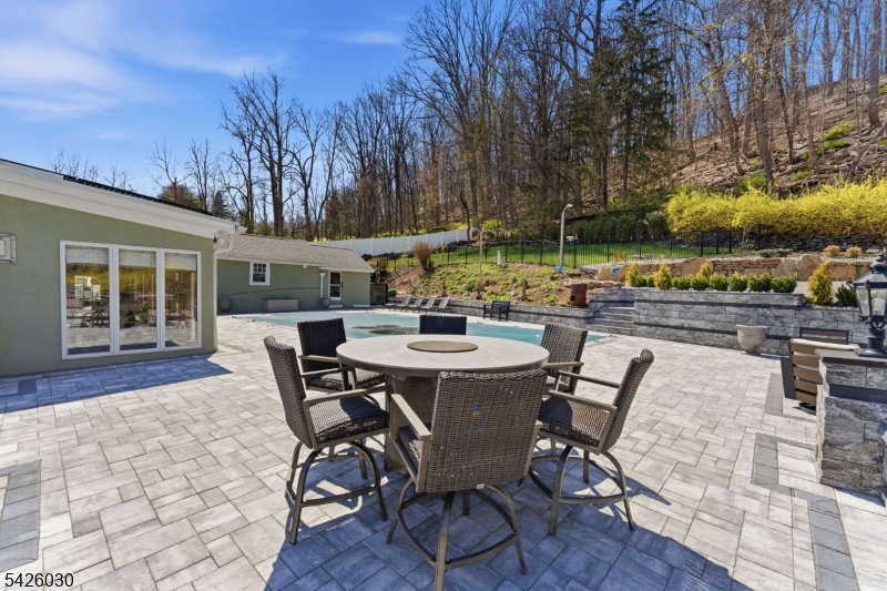 79 Ann Street Dover, NJ 07801 - Photo 34 of 50