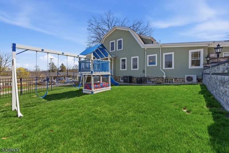 79 Ann Street Dover, NJ 07801 - Photo 35 of 50