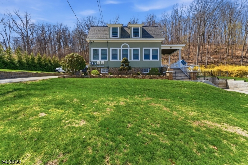 79 Ann Street Dover, NJ 07801 - Photo 4 of 50
