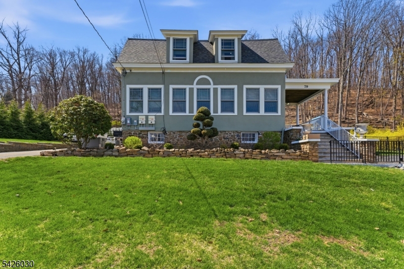 79 Ann Street Dover, NJ 07801 - Photo 5 of 50