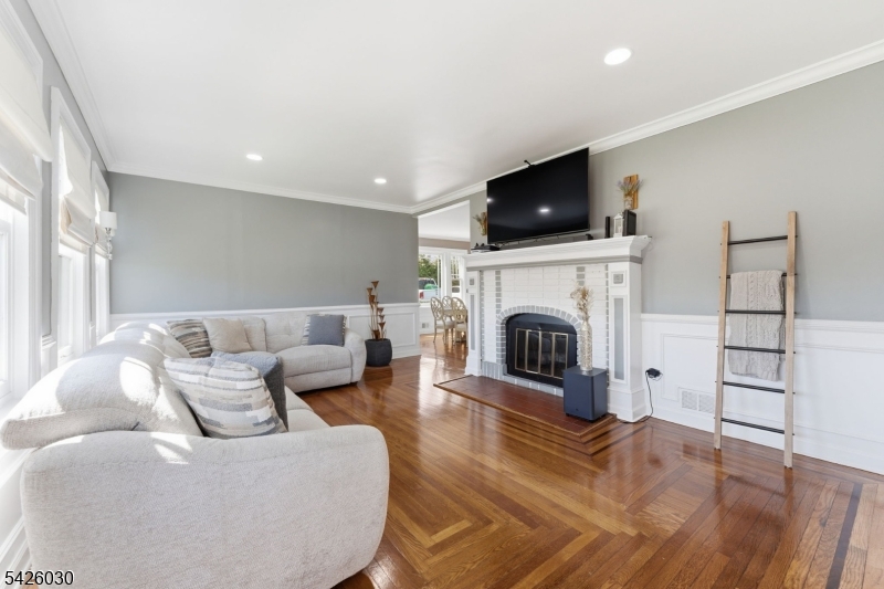 79 Ann Street Dover, NJ 07801 - Photo 7 of 50