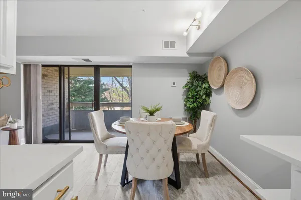 $299,900 | 2322 Freetown Court, Unit 8/21C, Reston, VA 20191